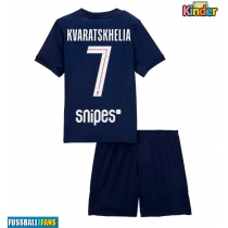 Paris Saint-Germain Khvicha Kvaratskhelia #7 Heimtrikotsatz Kinder 2025-26 Kurzarm (+ Kurze Hosen)